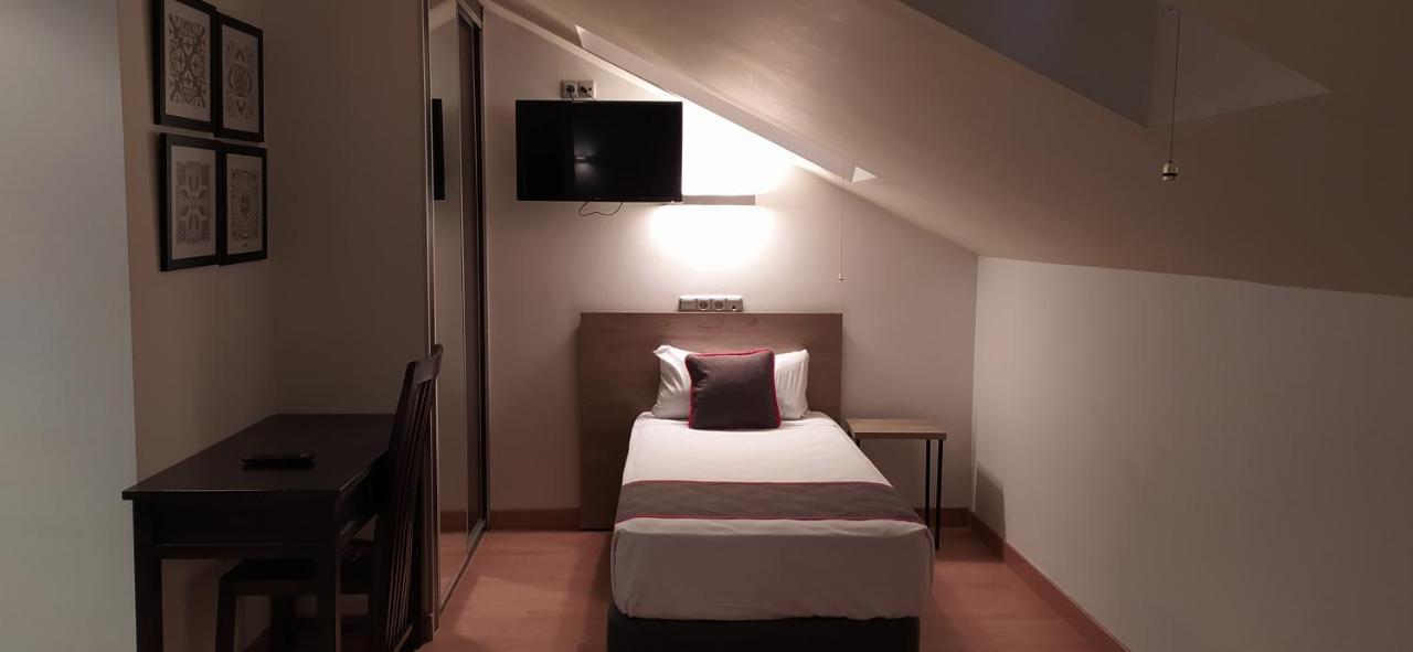 Hospedium Hotel Vittoria Colonna เมดินา เด ริโอเซโก ภายนอก รูปภาพ