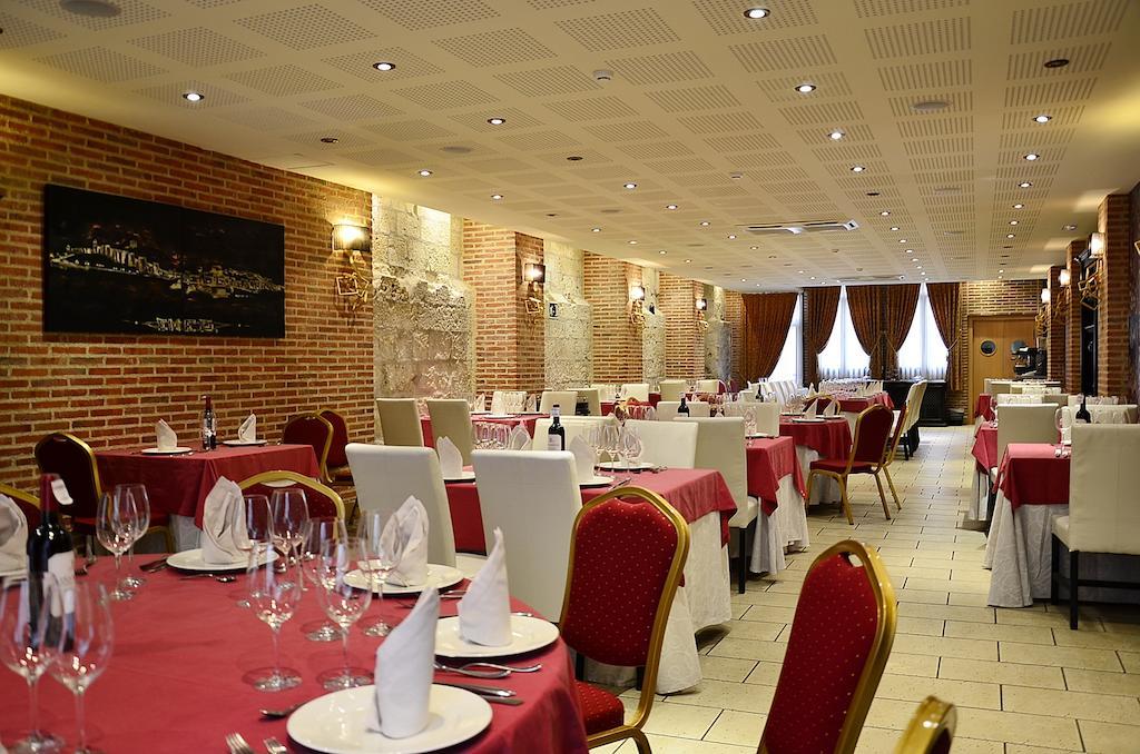 Hospedium Hotel Vittoria Colonna เมดินา เด ริโอเซโก ภายนอก รูปภาพ