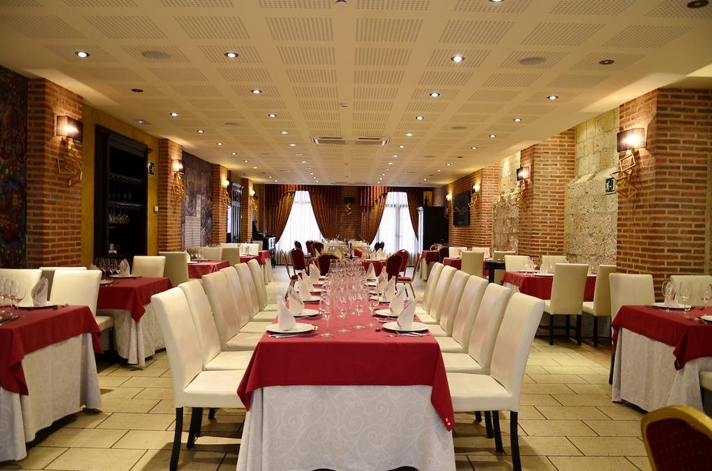 Hospedium Hotel Vittoria Colonna เมดินา เด ริโอเซโก ภายนอก รูปภาพ